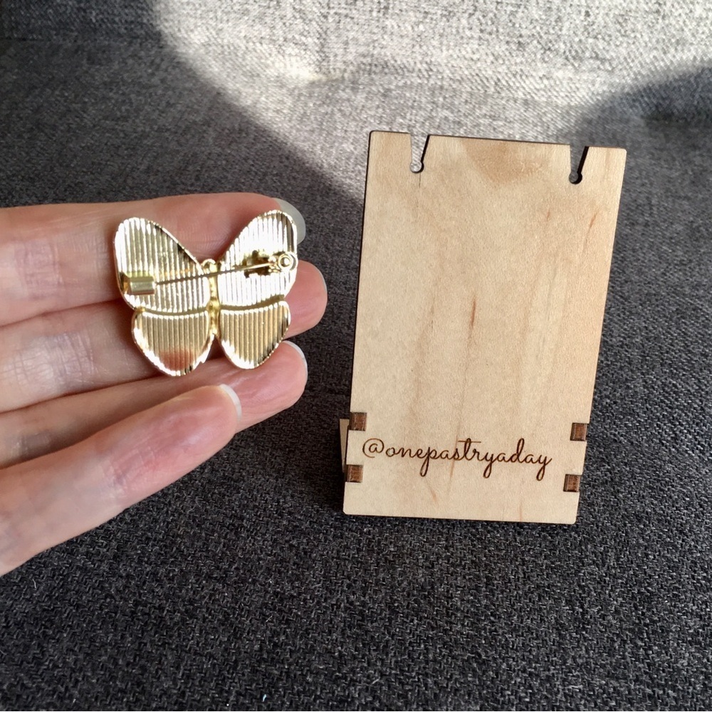 Butterfly Mother of Pearl + Rhinestone Fashion Brooch, Pin, Sparkly, Festive - Picture 9 of 16